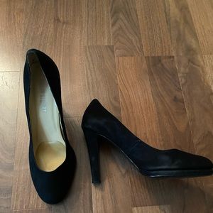 Colin Stuart - black suede heels